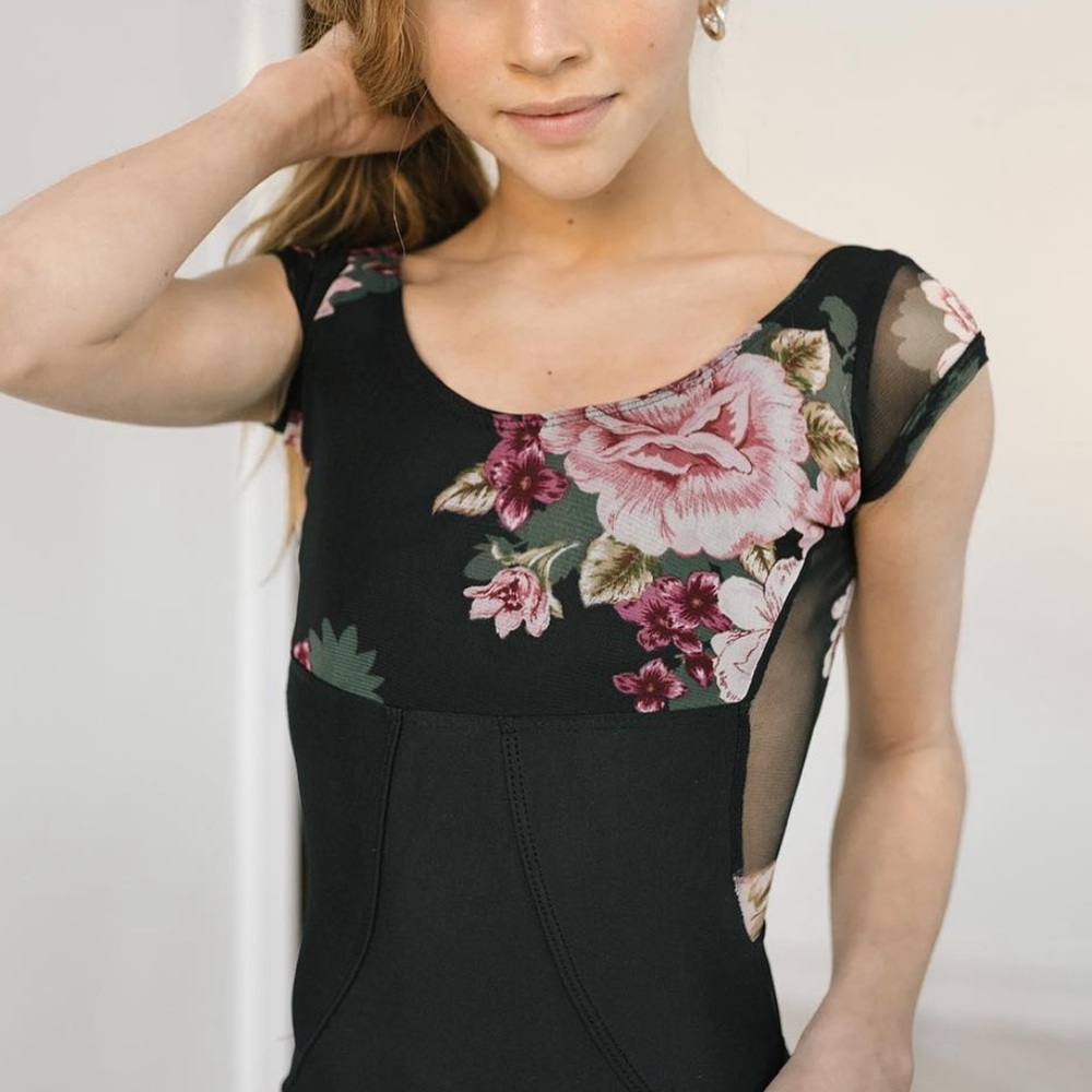 FIVE DANCEWEAR DEBUT LEOTARD! Size PA